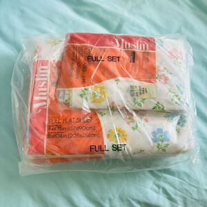 Full Size Vintage Muslin Sheet Set Standard Pillowcases White Floral New